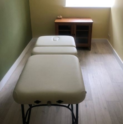 Oxleaze Farm, Filkins, Massage, Clinical, Sports, Deep Tissue, Trigger Points, Myofascial Release, Holistic, Pilates Studio, Yoga, Slings, Lechlade, Southrop, Eastleach Quennington, Fyfield, Holwell, Westwell, Burford, Kemcot, Bradwell, Langford, Alv